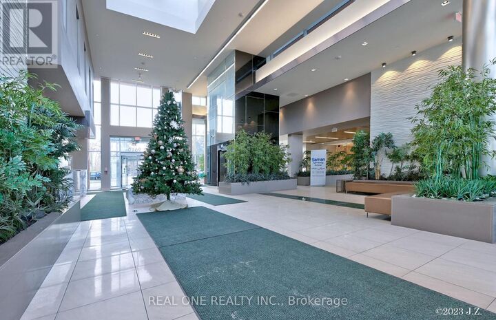 Property Photo:  9608 Yonge Street 1109A  ON L4C 1V6 
