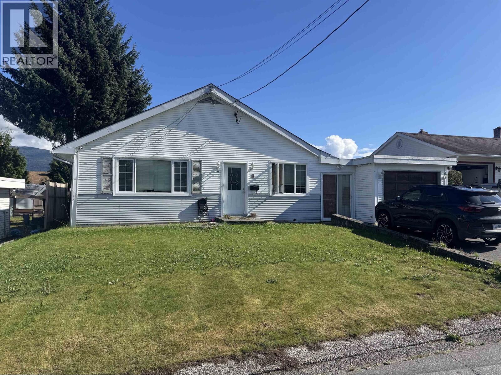 Property Photo:  8 Stein Street  BC V8C 1J1 