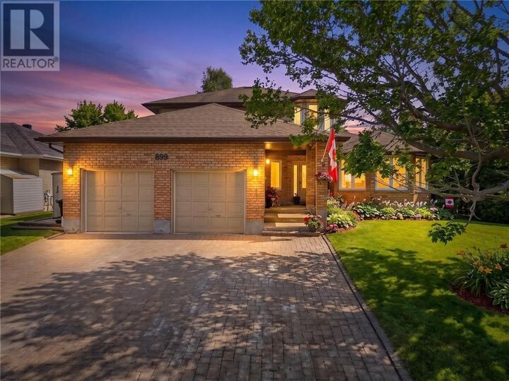 Property Photo:  899 Roderick Avenue  ON P3E 6J5 