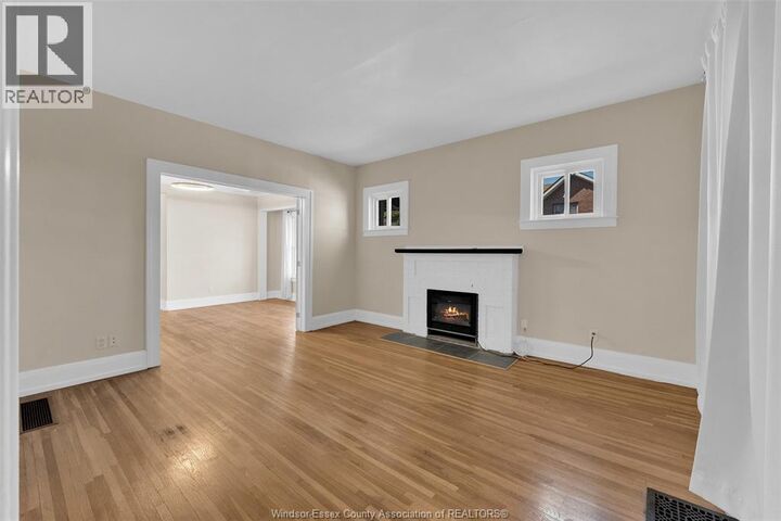 Property Photo:  1605 Dougall Avenue  ON N8X 1S4 