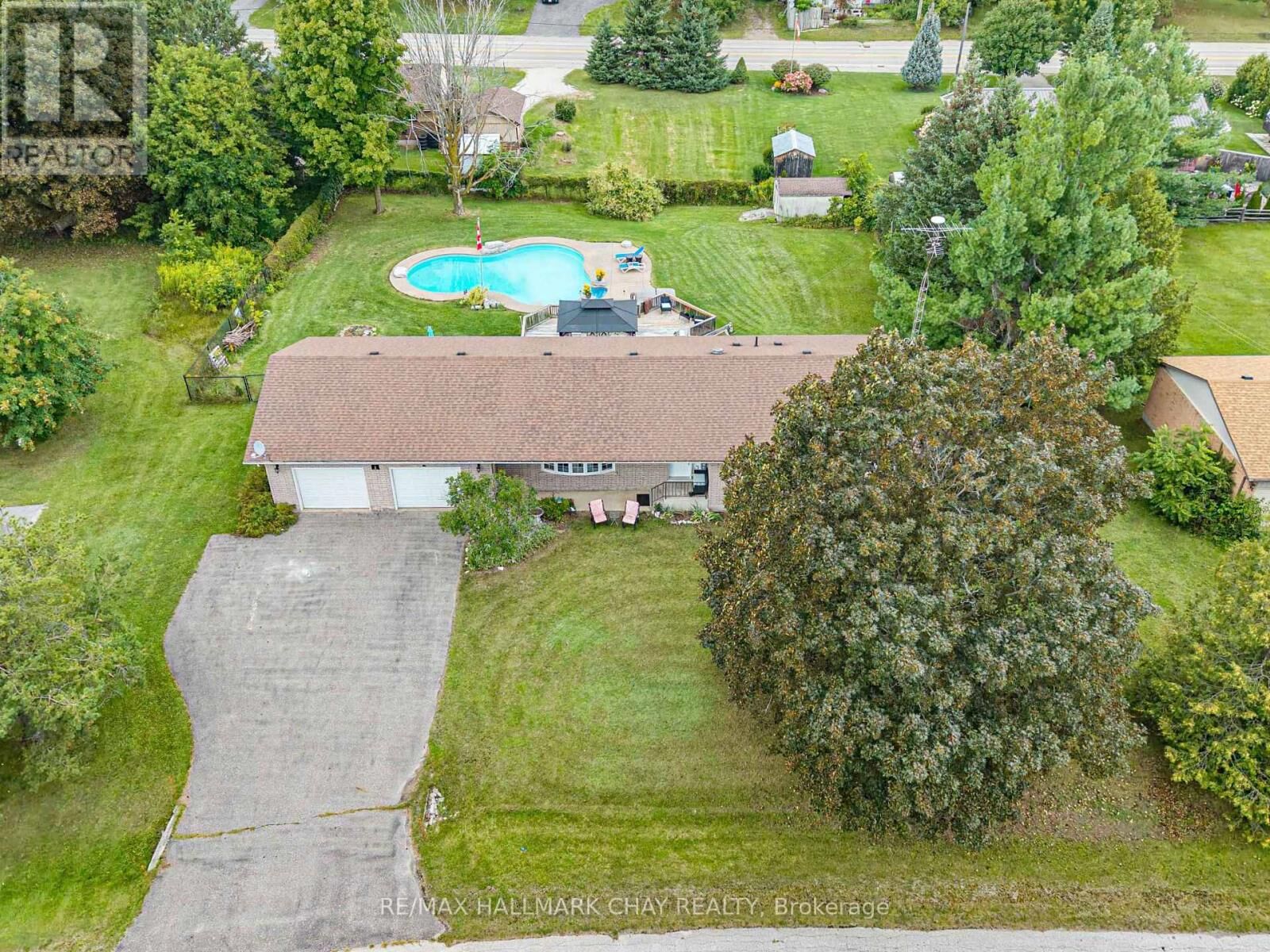 Property Photo:  6 Maes Crescent  ON L0N 1M0 