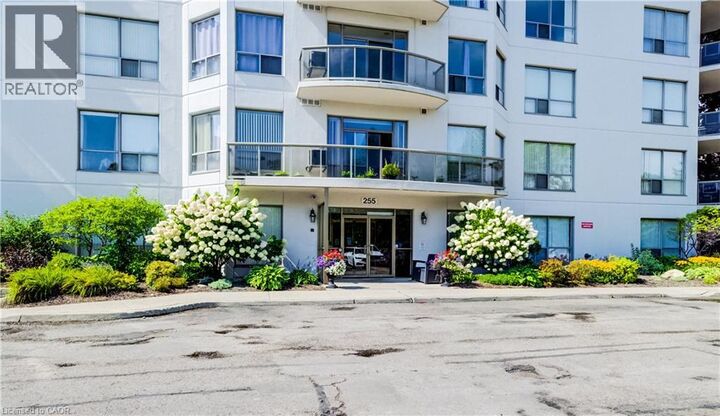 Property Photo:  255 Keats Way 1403  ON N2L 6N6 