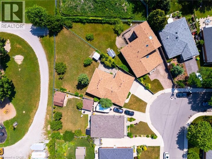 Property Photo: 84 Tyrone Drive ON L9C 2M7