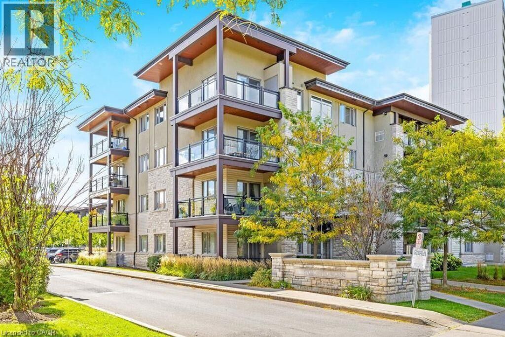 Property Photo:  570 Lolita Gardens 218  ON L5A 0A1 