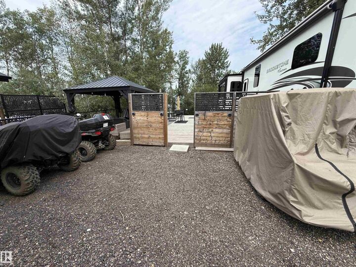 Property Photo:  #5 53509 Rge Road 60  AB T7Y 0B5 