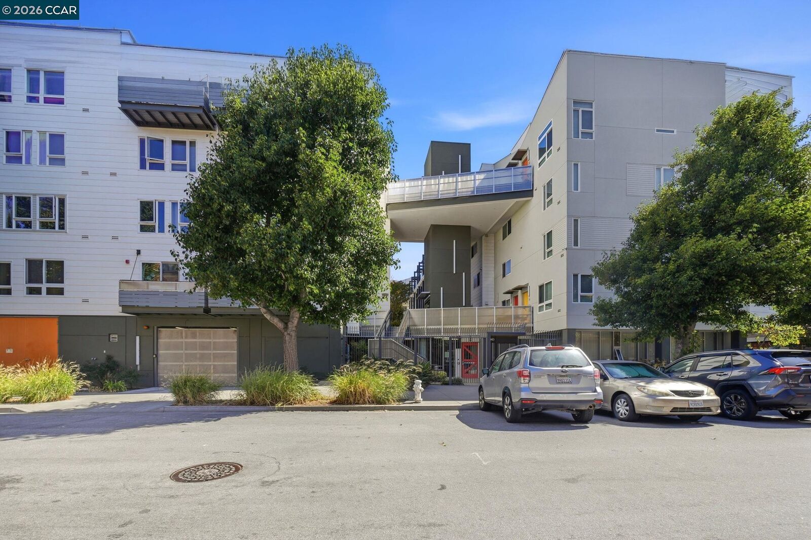 Property Photo: 1740 Bancroft Ave 4507 CA 94124
