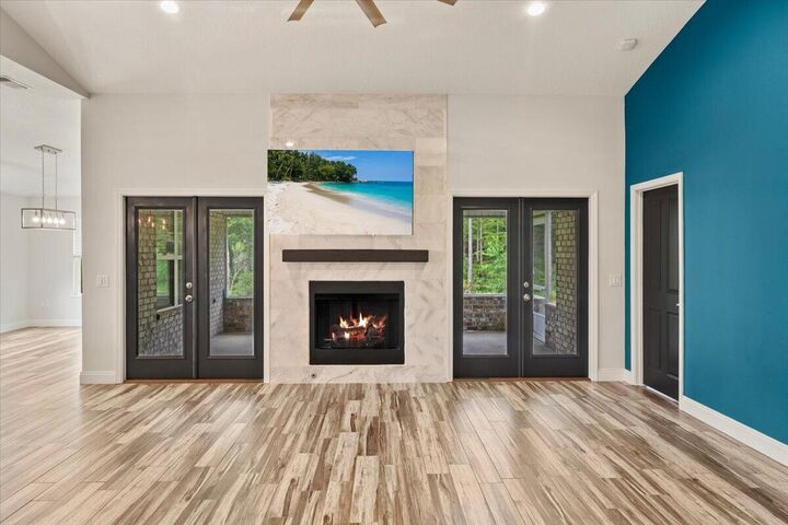 Property Photo:  2536 Bluewater Drive  FL 32566 