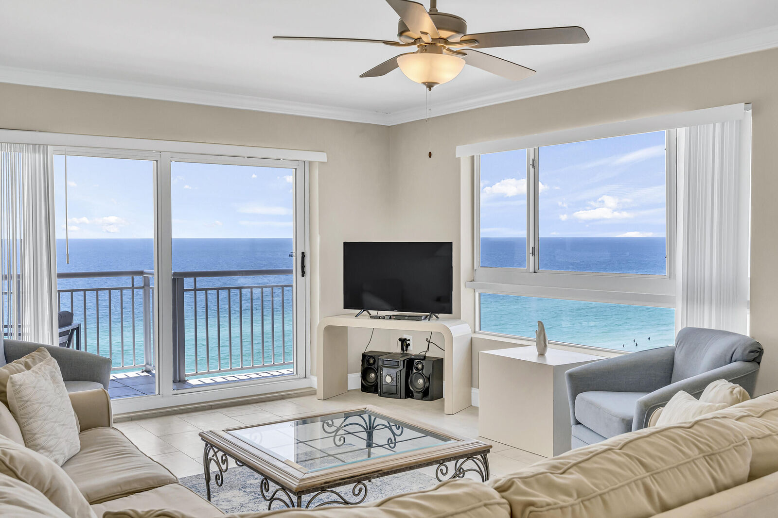 Property Photo: 1008 E Highway 98 133 FL 32541