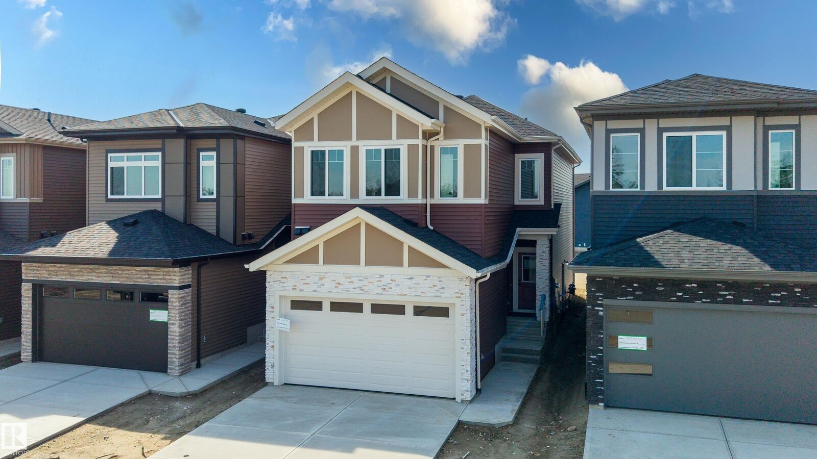 Property Photo:  731 158 Avenue NE  AB T5Y 4M9 