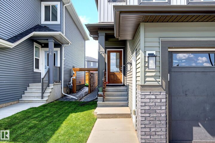 Property Photo:  30 Rosewood Way  AB T8N 7Y8 