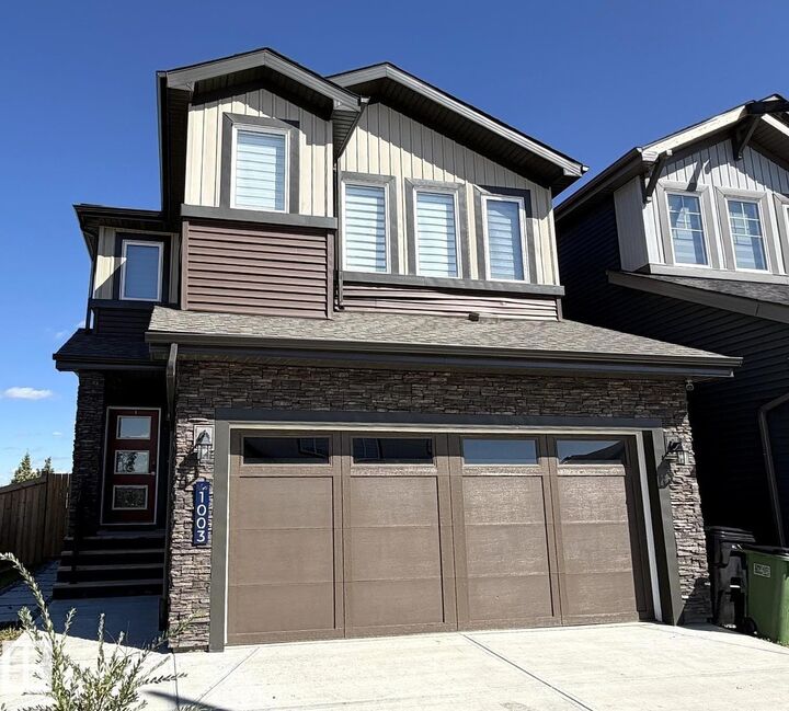 Property Photo:  1003 Goldfinch Way NW  AB T5S 0P9 