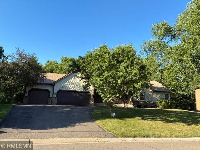 Property Photo: 900 Ferndale Street S MN 55119