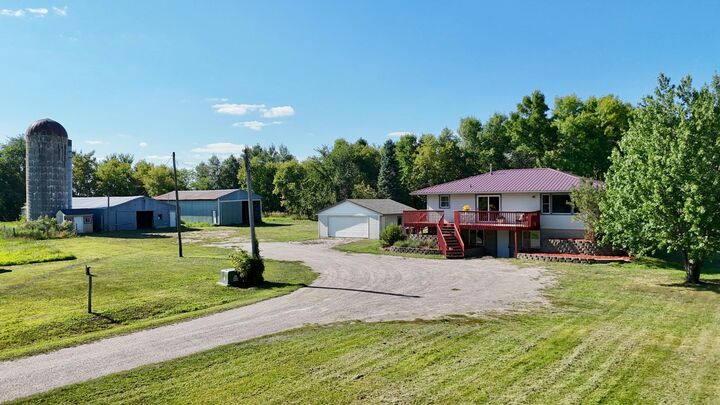 Property Photo: 13125 Jonquil Road NE MN 56329
