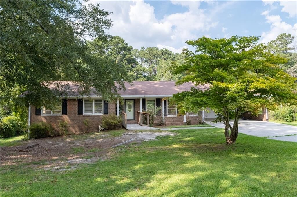 Property Photo: 2595 Nevels Road GA 30349