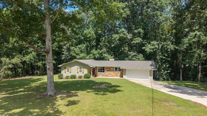 Property Photo:  215 Eldorado Drive  GA 30116 