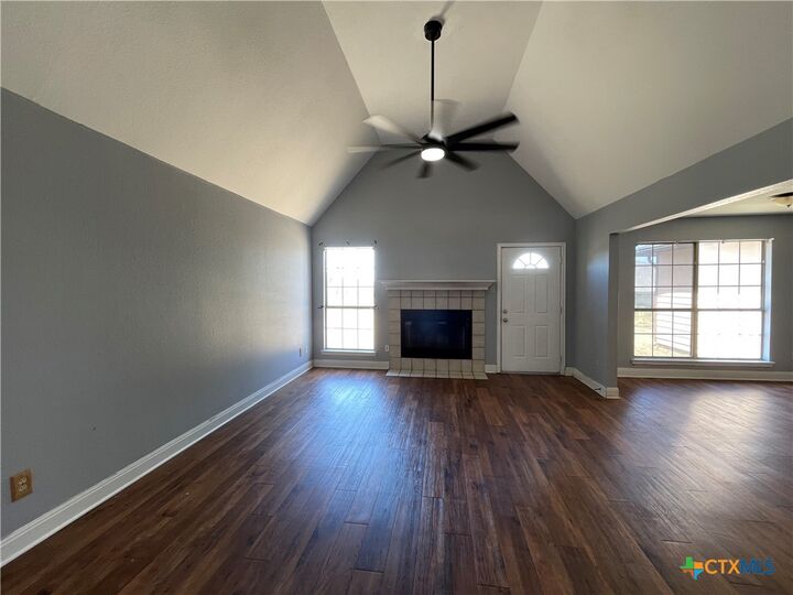Property Photo:  3905 Neches Circle  TX 76504 