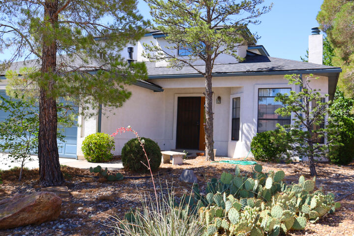 Property Photo:  4948 T B Catron Avenue NW  NM 87114 