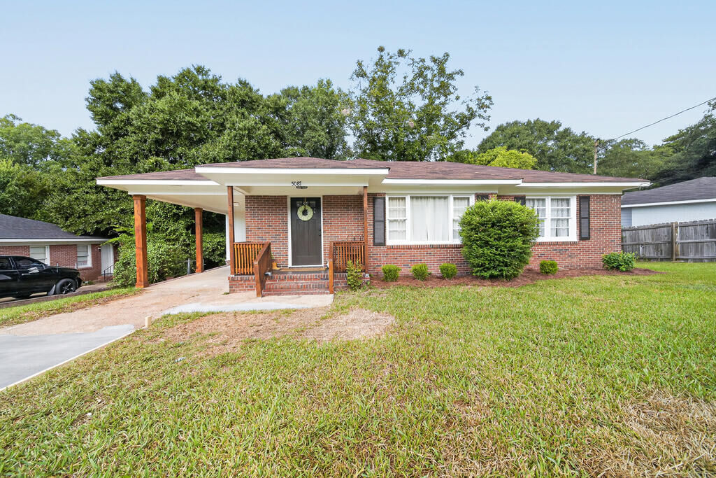 Property Photo: 5087 Berry Avenue GA 31904