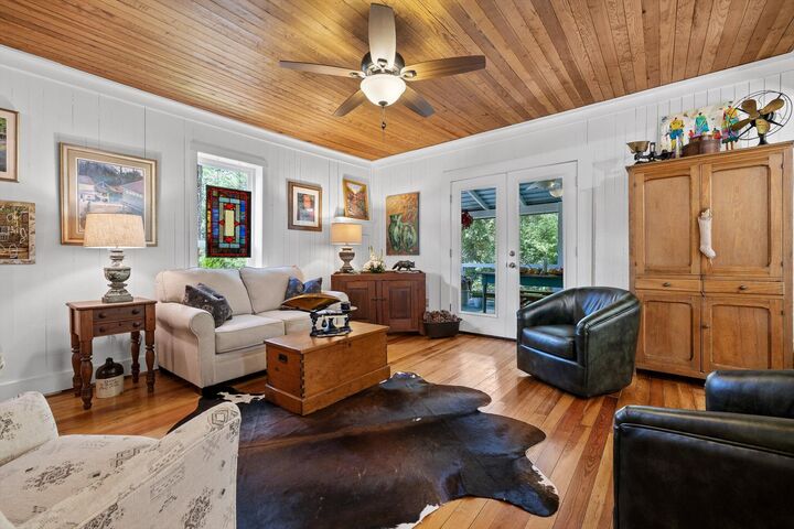 Property Photo: 592 Cutler Avenue AL 35984