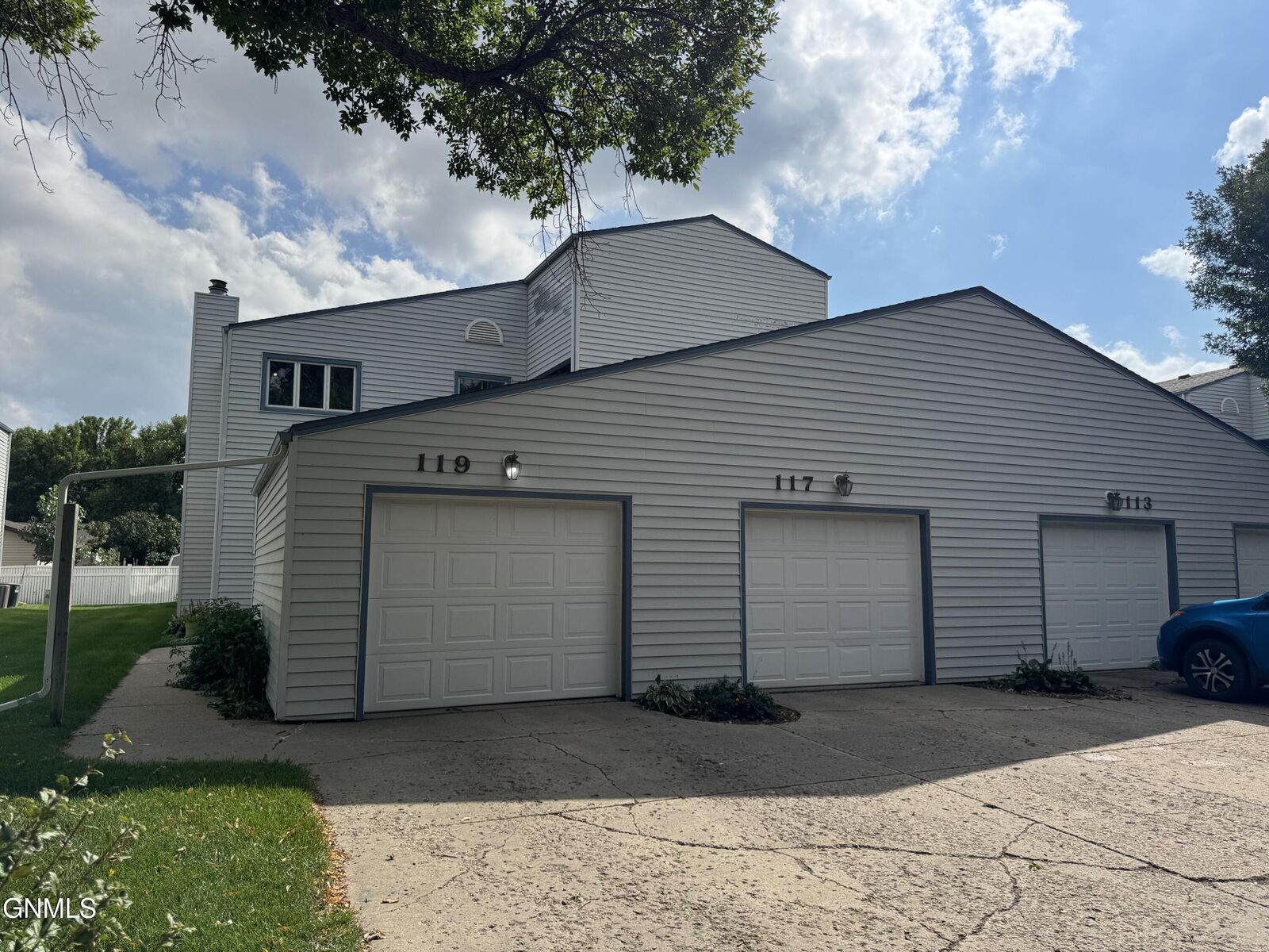Property Photo:  117 Boise Avenue  ND 58504 