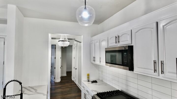 Property Photo:  81 Mt Prospect Ave Unit A  NJ 07104 