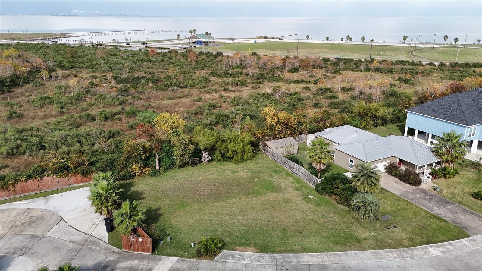 Property Photo:  226 Debbie Lane  TX 77539 