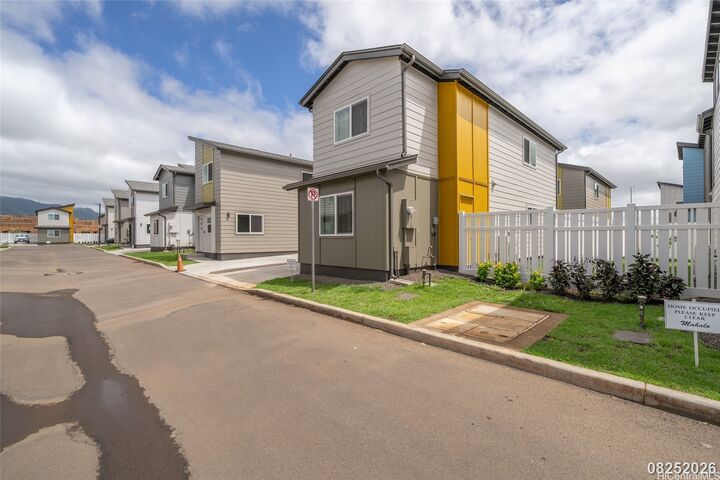 Property Photo: 91-3525 Kamalie Mua Street 81 HI 96706