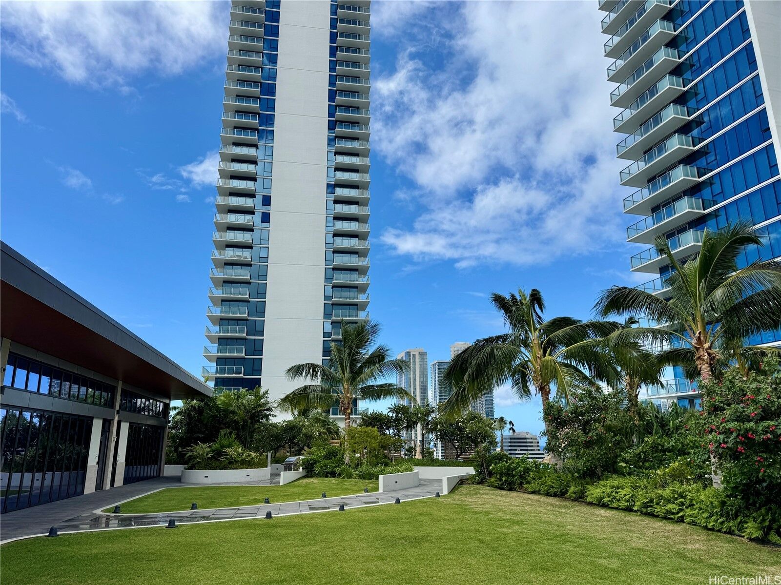 Property Photo: 1500 Rycroft Street 508R HI 96814