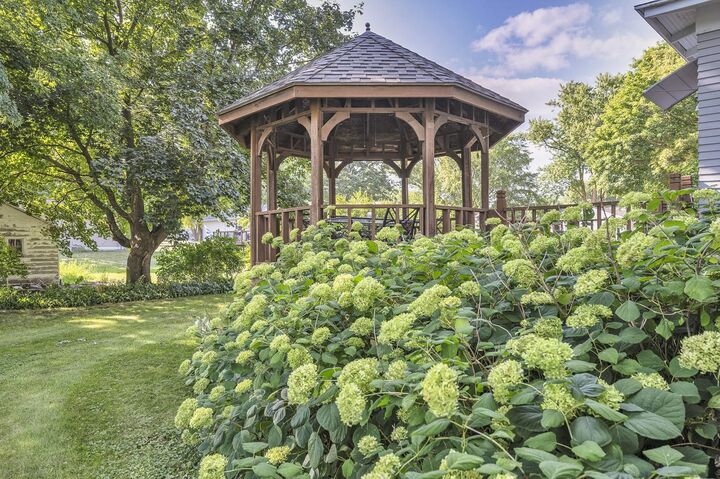 Property Photo: 303 N Lincoln Avenue IA 51342