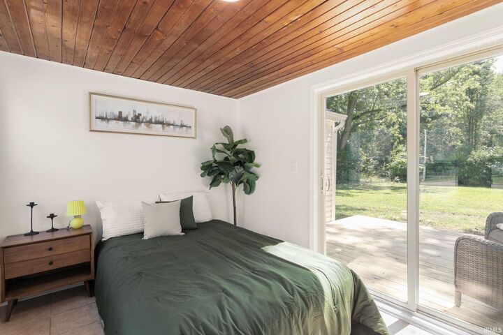 Property Photo: 3627 E Jackson Boulevard IN 46516