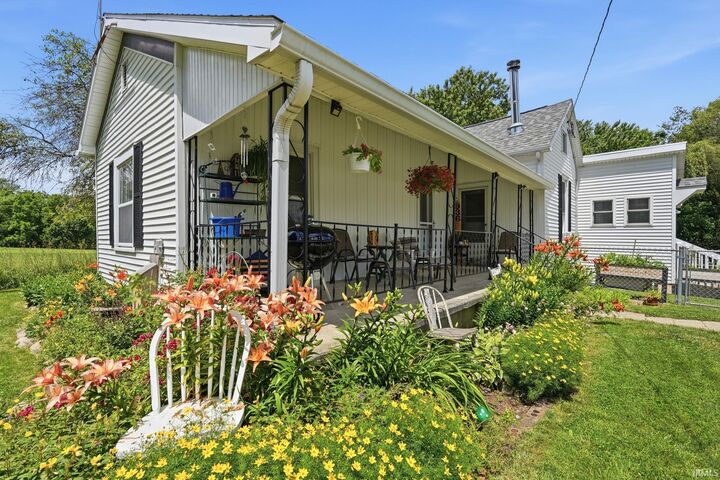 Property Photo:  936 William Street  IN 46750 
