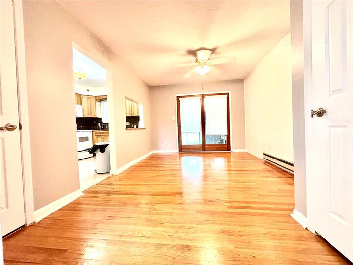 Property Photo: 6210 Glen Court PA 18053