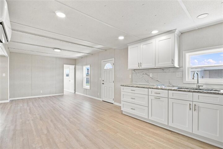 Property Photo: 10929 Tioga Drive FL 34668