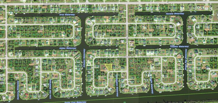 Property Photo: 10628 Washington Road FL 33981