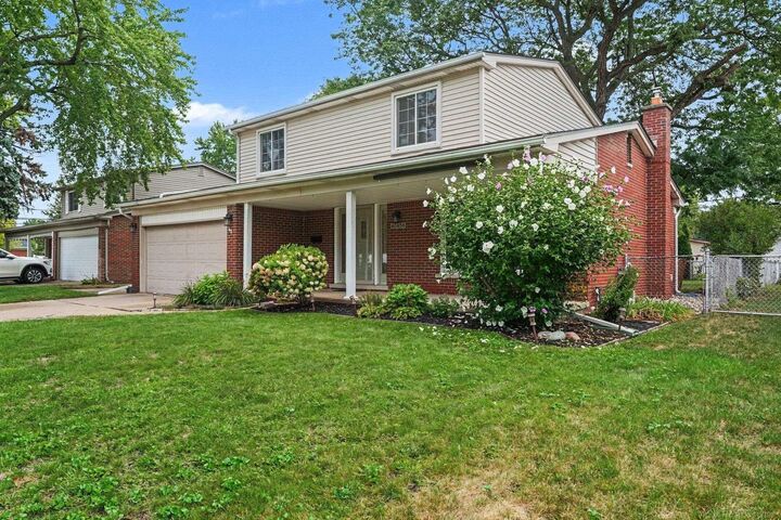 Property Photo: 40456 Meade Pointe Drive MI 48313
