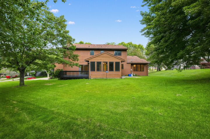 Property Photo: 7201 Longmeadow Rd WI 53717