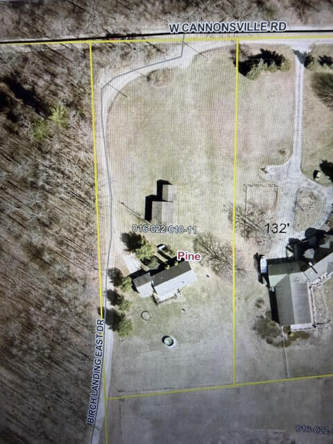 Property Photo: 2930 Birch Landing E Drive MI 48850