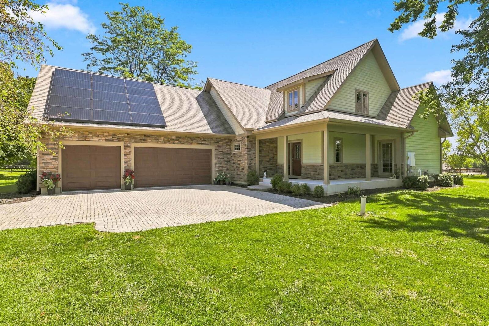 Property Photo: 23737 W Milton Road IL 60084