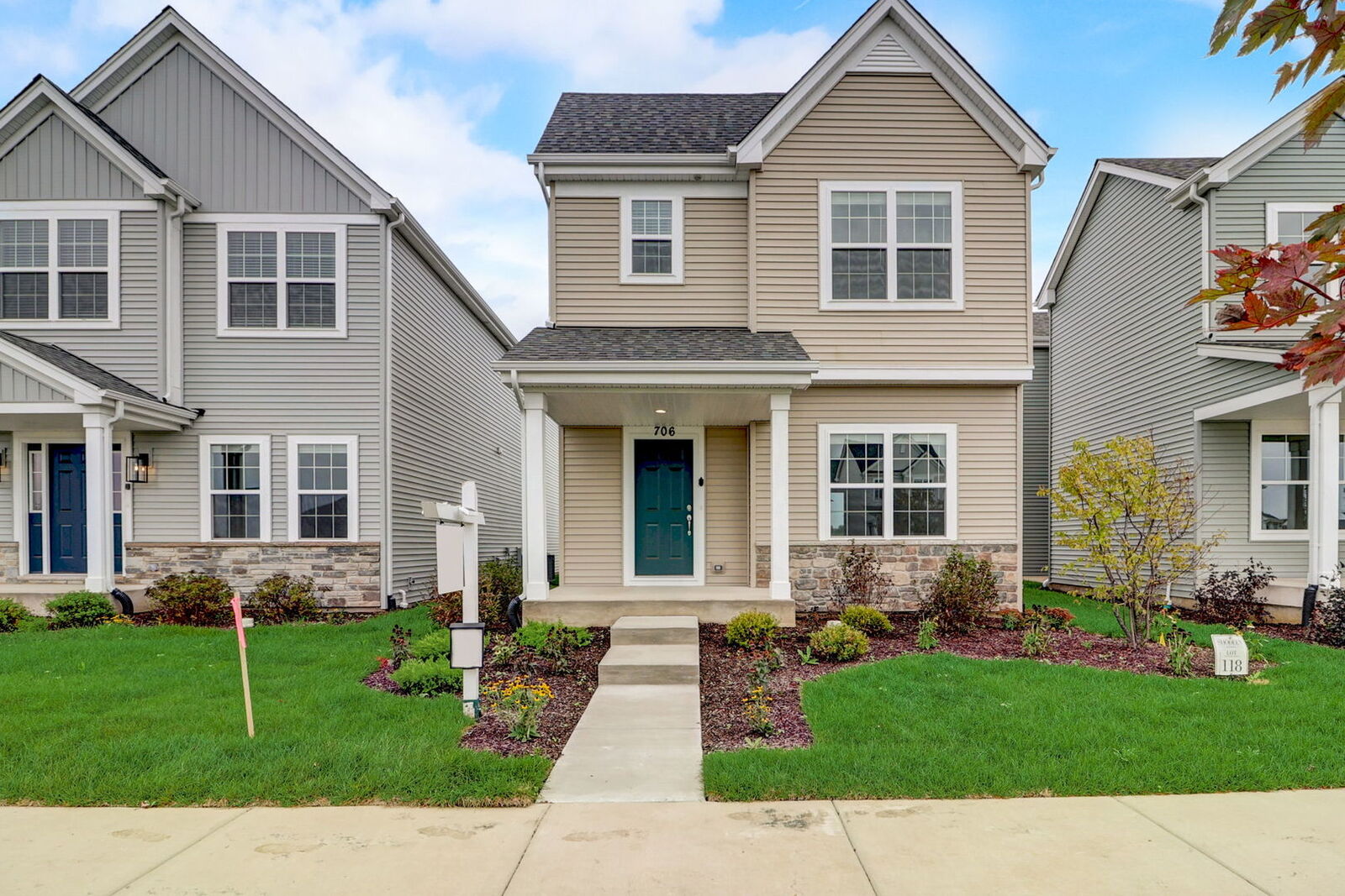 Property Photo:  706 Station Boulevard  IL 60119 