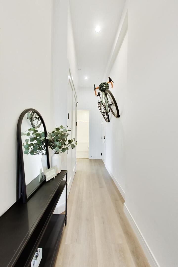 Property Photo: 2423 W Fullerton Avenue 4A IL 60647
