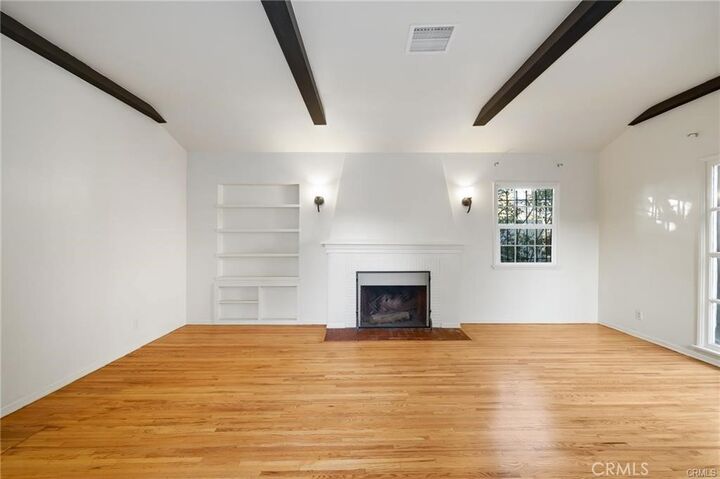Property Photo: 1283 S Dunsmuir CA 90019
