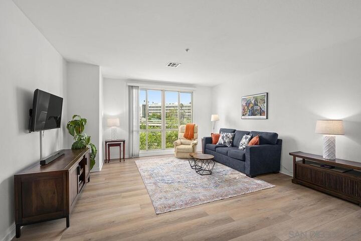Property Photo: 1501 Front Street 414 CA 92101