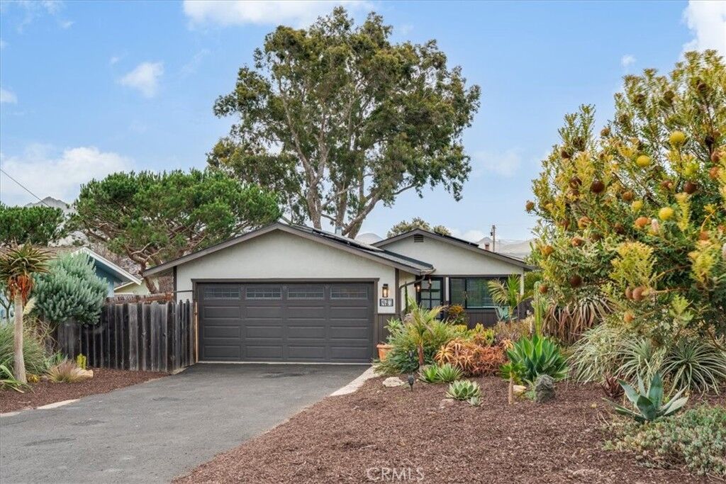 Property Photo:  1536 15th  CA 93402 