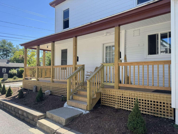 Property Photo:  44 Emery Street  ME 04073 