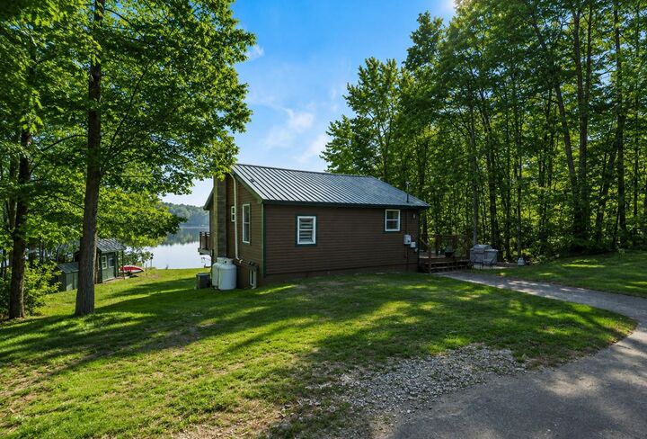 Property Photo: 14 Cottage Road ME 04048