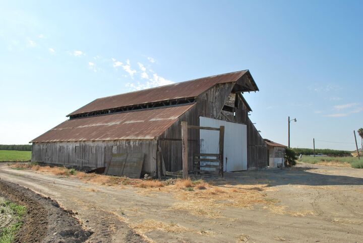 Property Photo:  11998 Wilson Road  CA 93635 