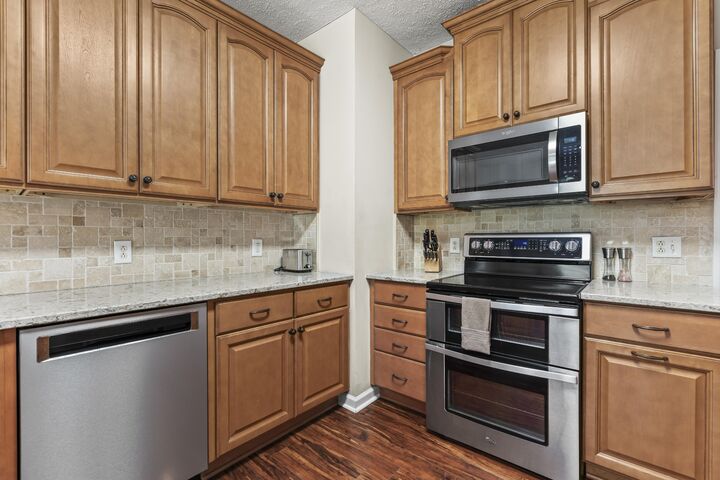 Property Photo: 4005 Dell Dr TN 37122