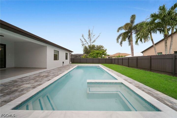 Property Photo:  104 SW 34th Place  FL 33991 