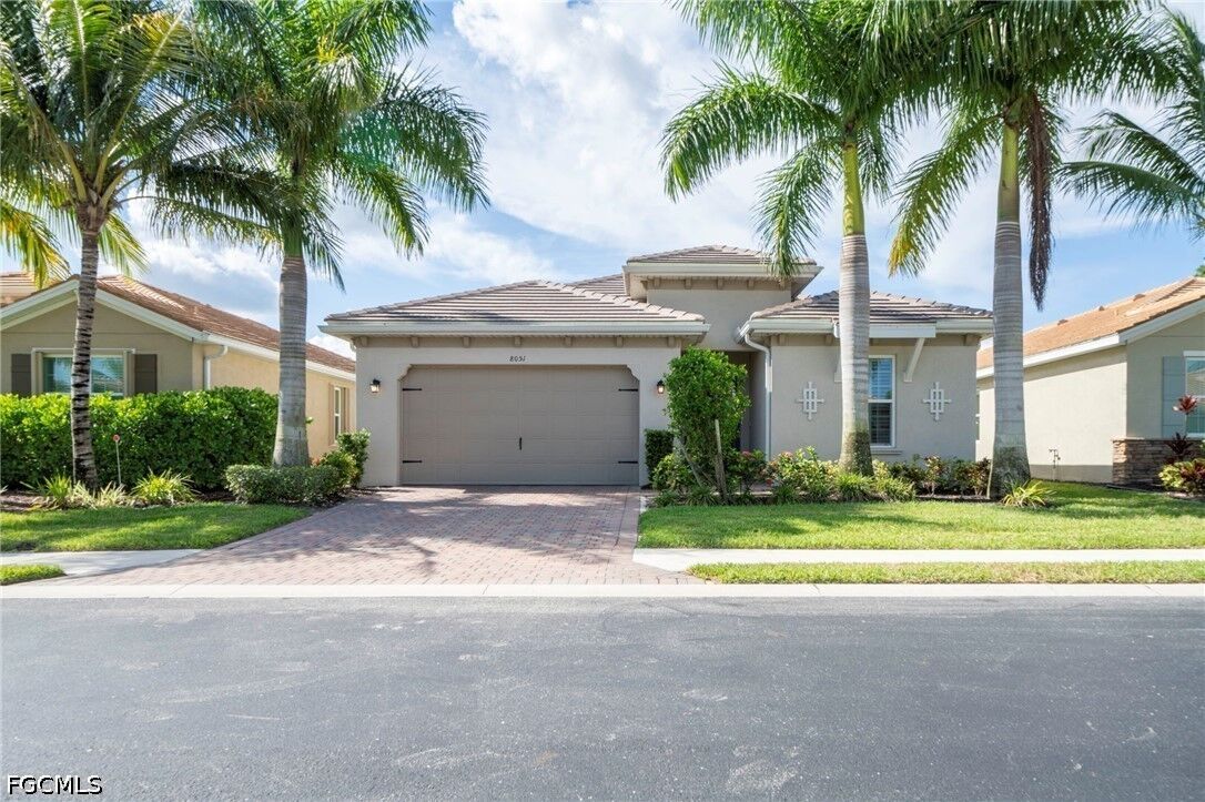 Property Photo:  8051 Venetian Pointe Drive  FL 33908 