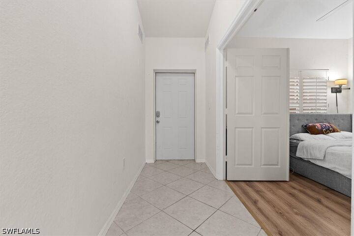 Property Photo: 4420 Botanical Place Circle 402 FL 34112
